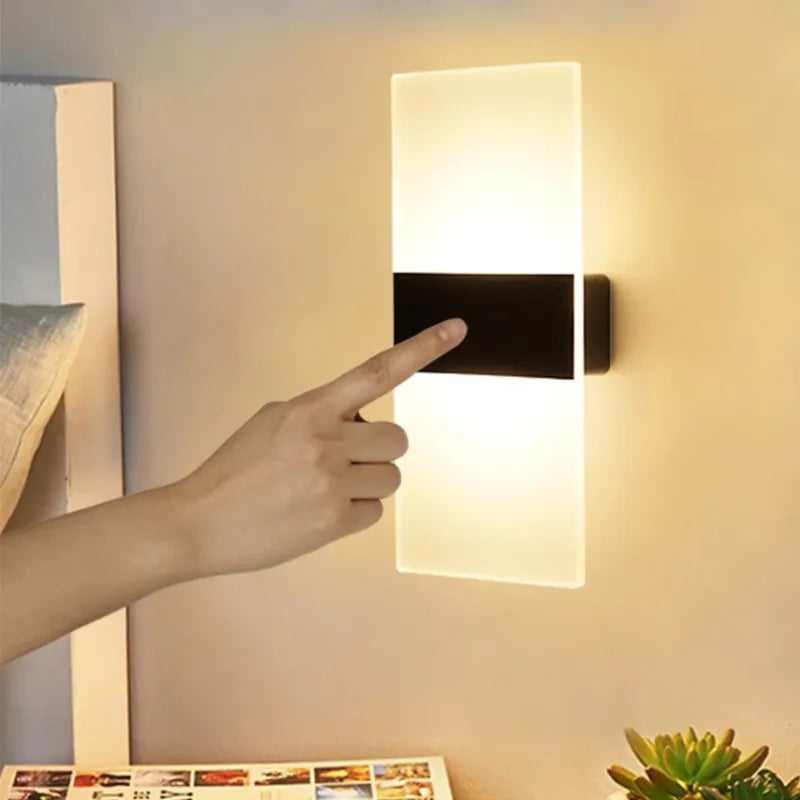Arandela de Parede Sem fio Nordic Sconce – Sensor de Movimento e Toque, Recarregável USB