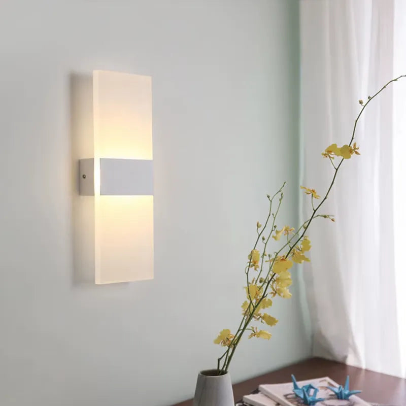Arandela de Parede Sem fio Nordic Sconce – Sensor de Movimento e Toque, Recarregável USB
