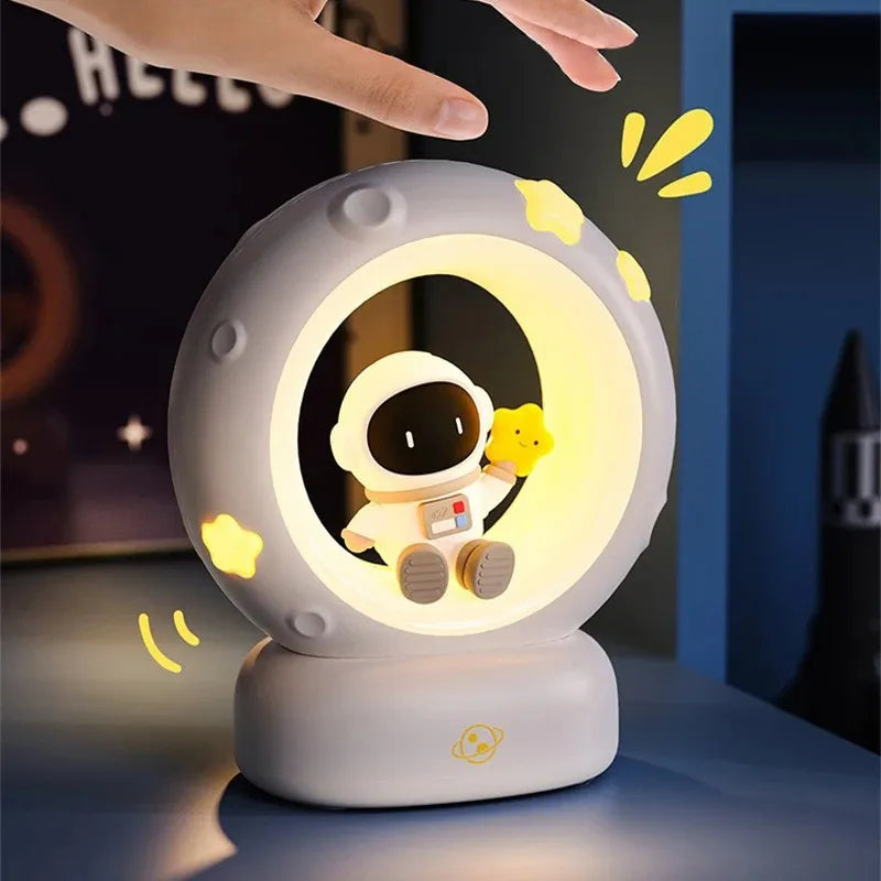 Luminária De Mesa Abajur astronauta - Recarregável - USB