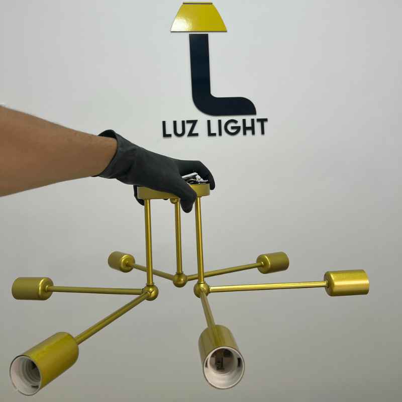 Lustre Iron arm minimalista