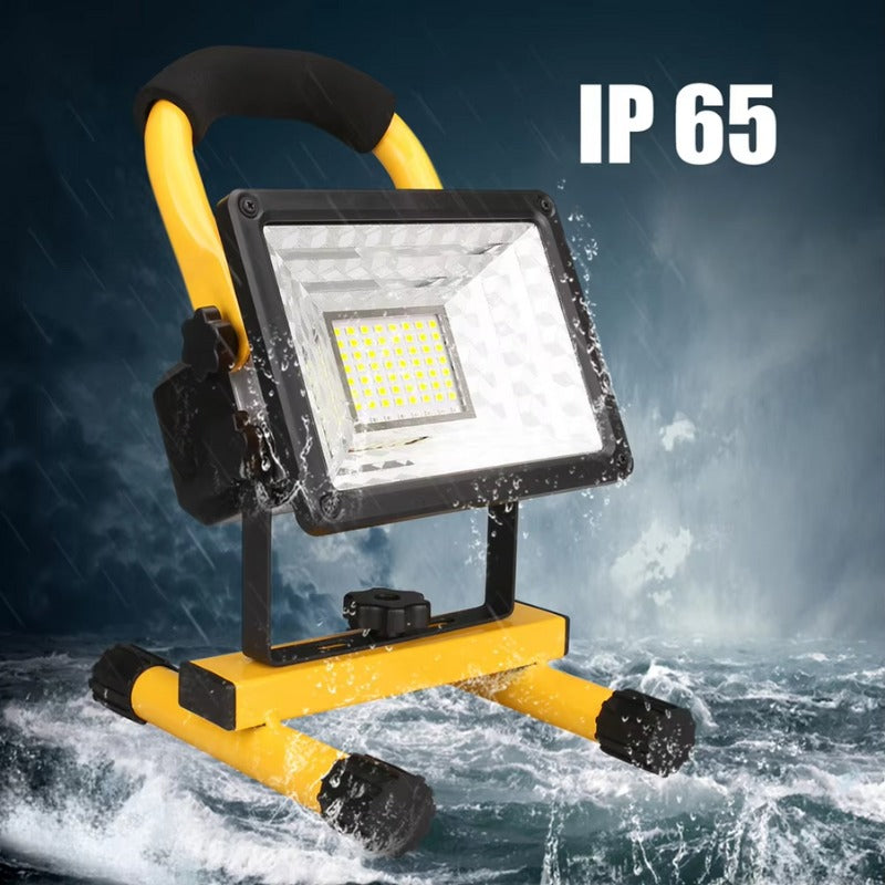 Refletor de LED  recarregável - IP65